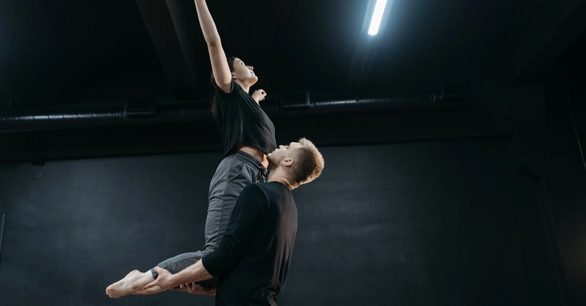 Плавательная техника как язык contemporary performance в водной среде